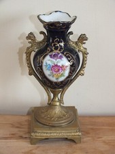 + Petit vase médicis en porcelaine peinte monté bronze +