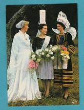 Bretagne : Jeunes Filles de