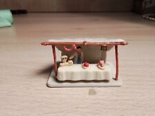 MAQUETTE ETAL MARCHE BOUCHERE CHARCUTIÈRE. SOCLE 5X3X2,5CM