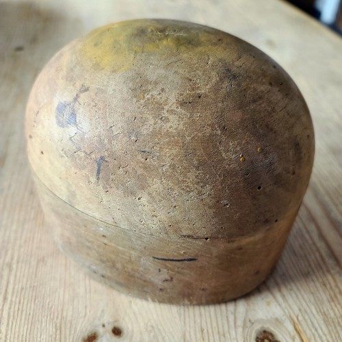 Ancien moule à chapeau - 🎩,