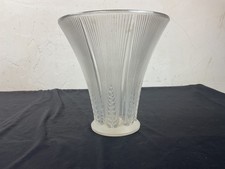 Vase modelé épi de René Lalique Vers 1920