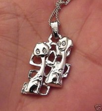 COLLIER AVEC PENDENTIF CHIEN