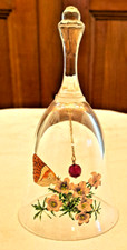 ANCIENNE CLOCHE DE VERRE PAPILLON ET FLEURS  BEL ETAT