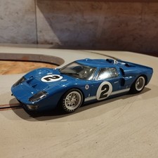Voiture de circuit slot car FORD GT 40 BRM N°2 1/24