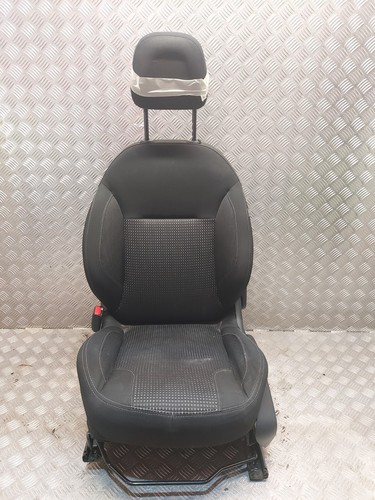 Siège avant gauche conducteur