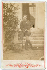 France, Versailles, Homme en tenue d équitation devant maison, ca.1880, vintage 