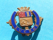 INSIGNE  EMAILLE BROCHE BLASON
