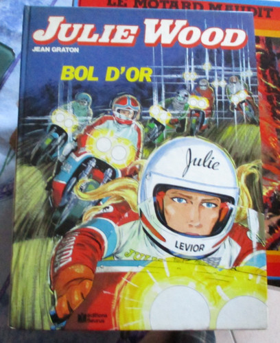 Julie wood bol - julie, jean