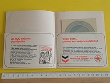 dépliant 1967 avec sticker (9,5x8cm) Sécurité enfants CHEVRON PETROLEUM CALTEX 