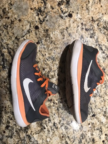 Nike youth sneakers size - nike!,