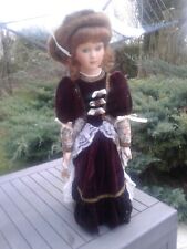 Poupée de collection en porcelaine 50 cm avec support boite d'origine