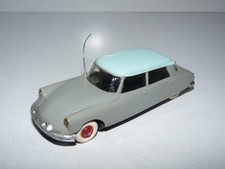 voiture norev plastique citroen ds 19 gris bleu / 1:43 / pas de manque