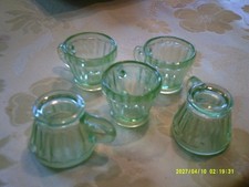 5 Anciennes Tasses  à Café