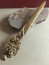 ANCIEN OUVRE LETTRE BRONZE ROSE SIGNE RISCHMANN