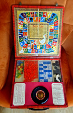 ANCIENNE  MALETTE DE  JEUX  MULTIPLES  : ROULETTE CHEVAUX  OIE  LOTO  ETC......