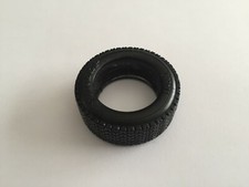 Pneu dunlop 7.00x15 jaguar type E 1961 pièce miniature 1/18 1/18e 1/18eme burago