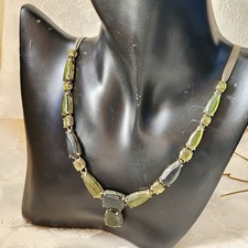 Collier Monet Vintage 50-55 Cm Résine Tons Vert Métal Doré