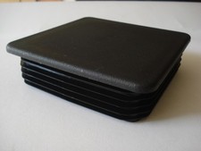 1 embout bouchon noir PVC pour tube 150x150 mm carre ailette pied ailette patin