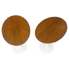 Pair of Knoll Saarinen Oval