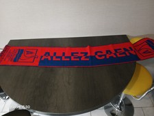 ECHARPE  DE L'ÉQUIPE DE FOOT DU STADE MALHERBE DE CAEN + UN BONNET 