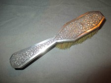 ancienne brosse à cheveux