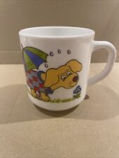 TASSE MUG CHIEN SAUCISSE PARAPLUIE FLEUR ARCOPAL FRANCE VINTAGE