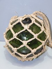 -JOLIE ANCIENNE BOULE de FLOTTEUR de FILET de Pêche couleur VERTE  filet CORDE D