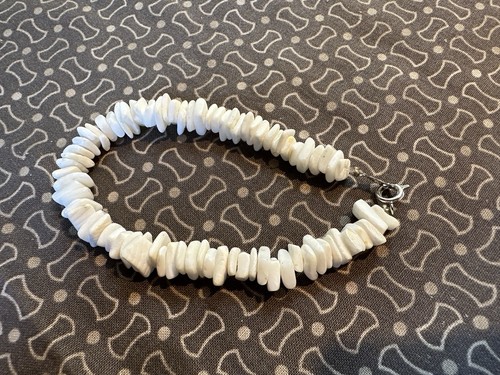 Vintage genuine white - genuine, puka