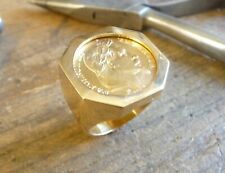 Chevalière octogonale en or