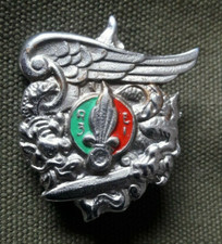 insigne parachutiste legion indochine  local moule . Compagnie para 3e REI