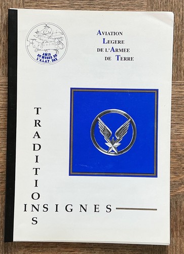 Livre insignes militaires - livre,