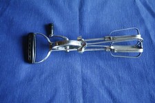 Ancien batteur à blanc d’œuf à main manuel en inox  SUPER