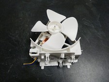 moteur ventilateur  pour micro onde Faure model fmsn7dx  ( occasion )