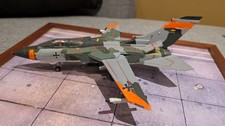 Miniature Maquette Avion De Chasse Panavia Tornado Armée De L'air Allemande 1/72