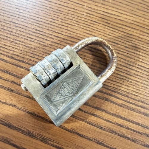 Ancien cadenas combinaison - cadenas, à