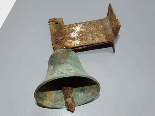 Jolie ancienne cloche porte - jolie,