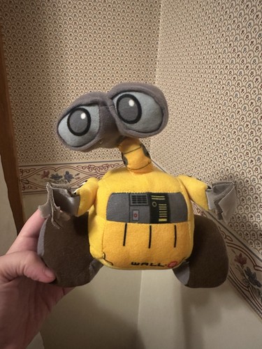 Disney pixar wall walle - e,