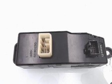 Interrupteur de leve vitre HYUNDAI SATELLITE 1 PHASE 2 935704A000