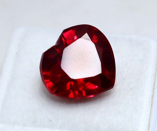 Naturel rubis rouge forme - naturel,