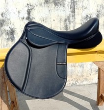 Nouvelle selle de saut