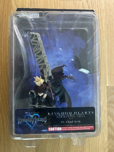 Cloud strife square enix - (square,
