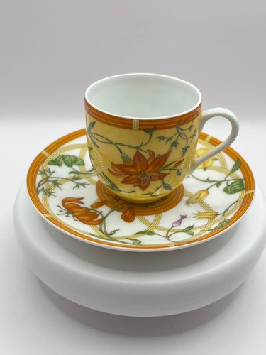 Tasse thé soucoupe - tasse, et