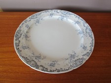 Plat Rond ancien  HB  Choisy le Roi ?  décor floral bleu