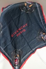 Foulard Givenchy rottweiler