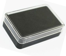 Lot de 10 boites/présentoirs en plastique 5.8 x 3.8 x 1.7cms mousse et fond noir