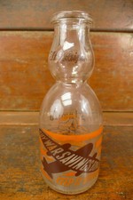 RARE WWII 1940’s War Bonds ALAMITO Quart Cream Top Milk Bottle Omaha NE 2 Colors
