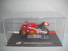 Miniature " MOTO GP " 1/24 - APRILIA RSV125 - Mirko Giansanti - 2004 -