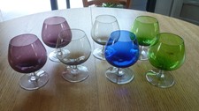 7 GRAND VERRES VINTAGE  A COGNAC   VERRE DE COULEURS -  ALCOOL - LIQUEUR - GLASS