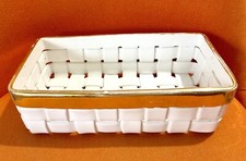Grande corbeille Italienne vintage en porcelaine tressée blanche et dorée
