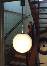 VINTAGE SUSPENSION LIMBURG P195 GLOBE VERRE BLANC GIVré Ø30 cm DESIGN 60 70